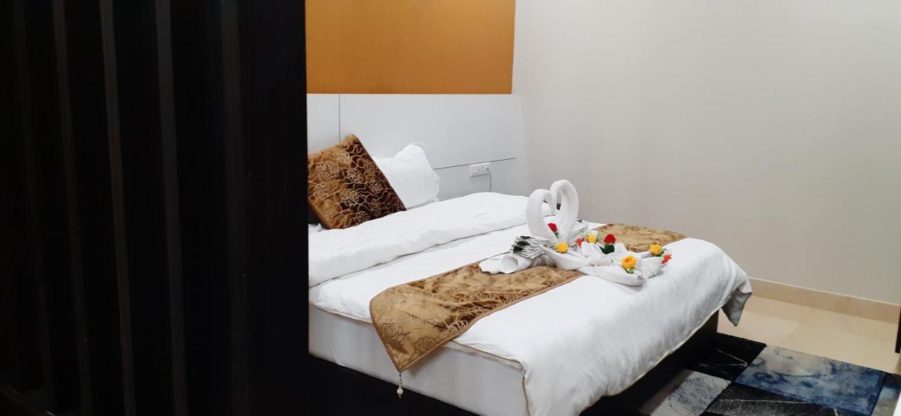 Amor Hotel Gangānagar Eksteriør billede